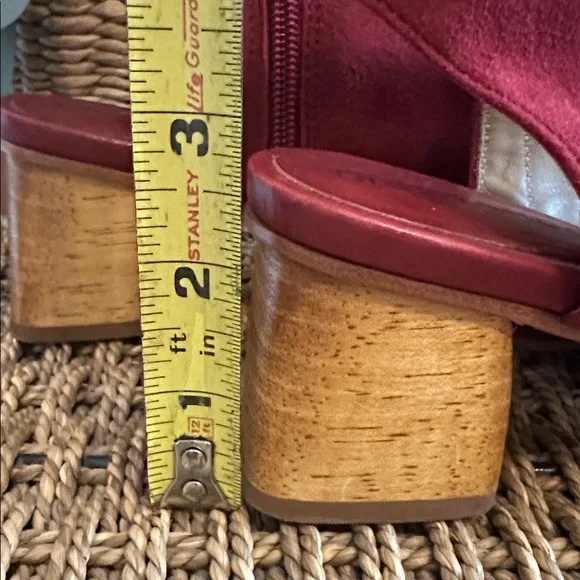 Bernardo Lizzie Red Suede wooden block Heeled 6.5 bow detail zipper peep Sandals - Picture 6 of 12